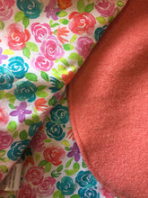 Load image into Gallery viewer, Blush Pink 100% Wool Reversible Hooded Vest Lined in Multi Floral