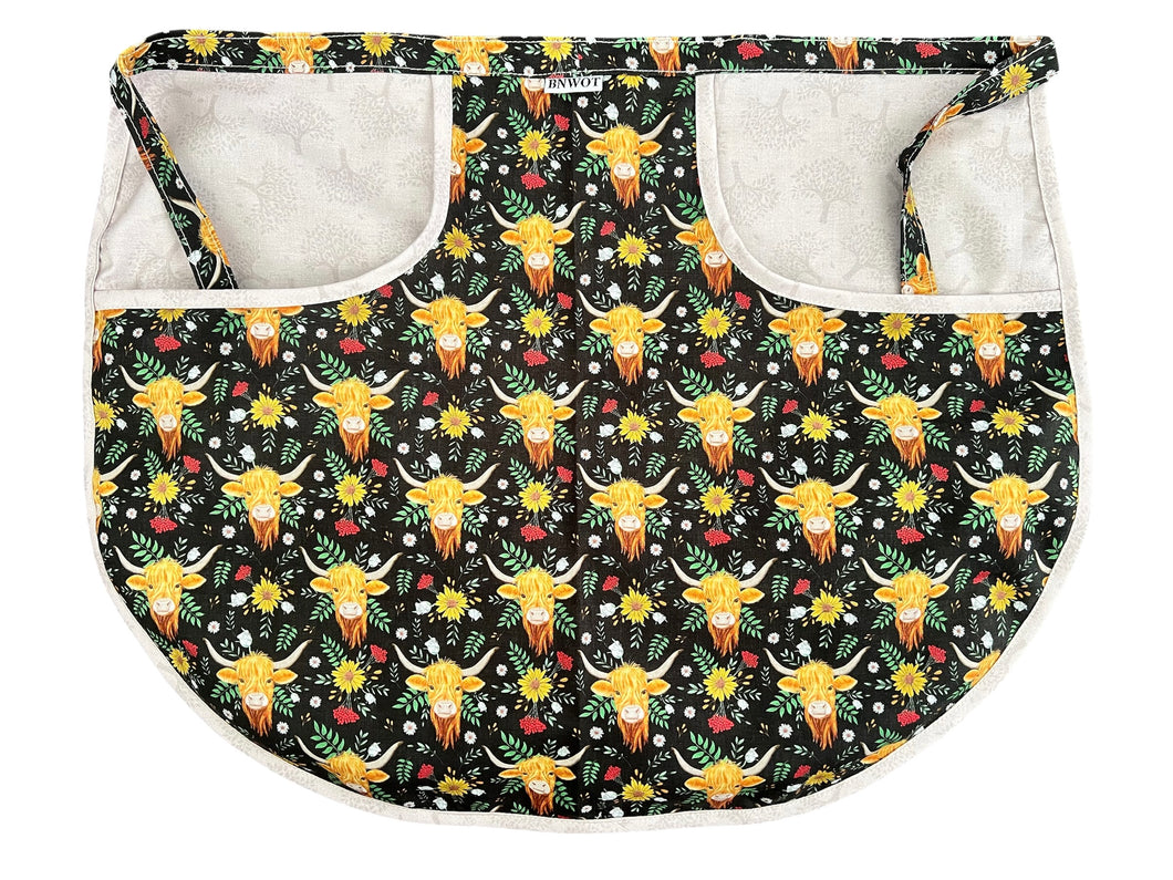 Peg Apron Highland Cow & Blooms