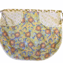 Load image into Gallery viewer, Peg Apron Green &amp; Green Floral
